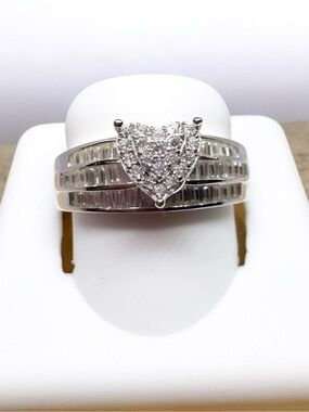 Sterling Silver Heart Moissanite Ring Size 8